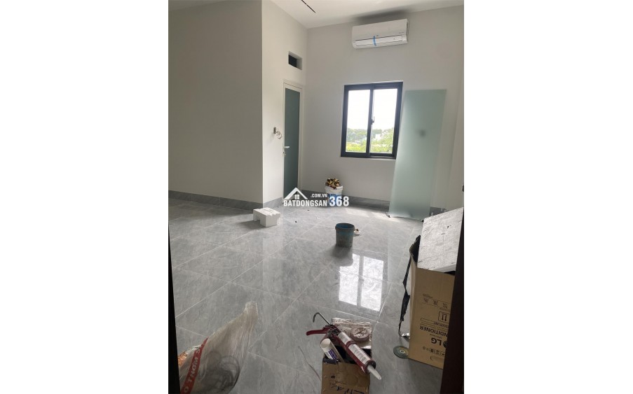 BÁN NHÀ MỚI XÂY - VỊ TRÍ VÀNG - TẶNG FULL NỘI THẤT - DĨ AN